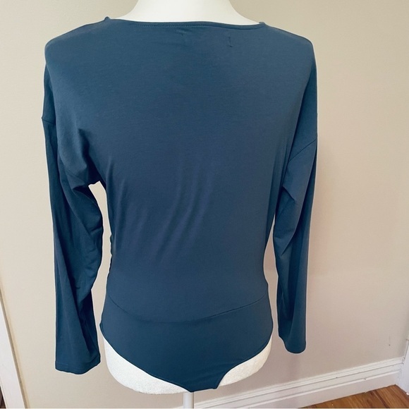 Seamless Long Sleeve Thong Bodysuit for Women Snap closure I Faux Wrap Waist I M - Picture 4 of 10